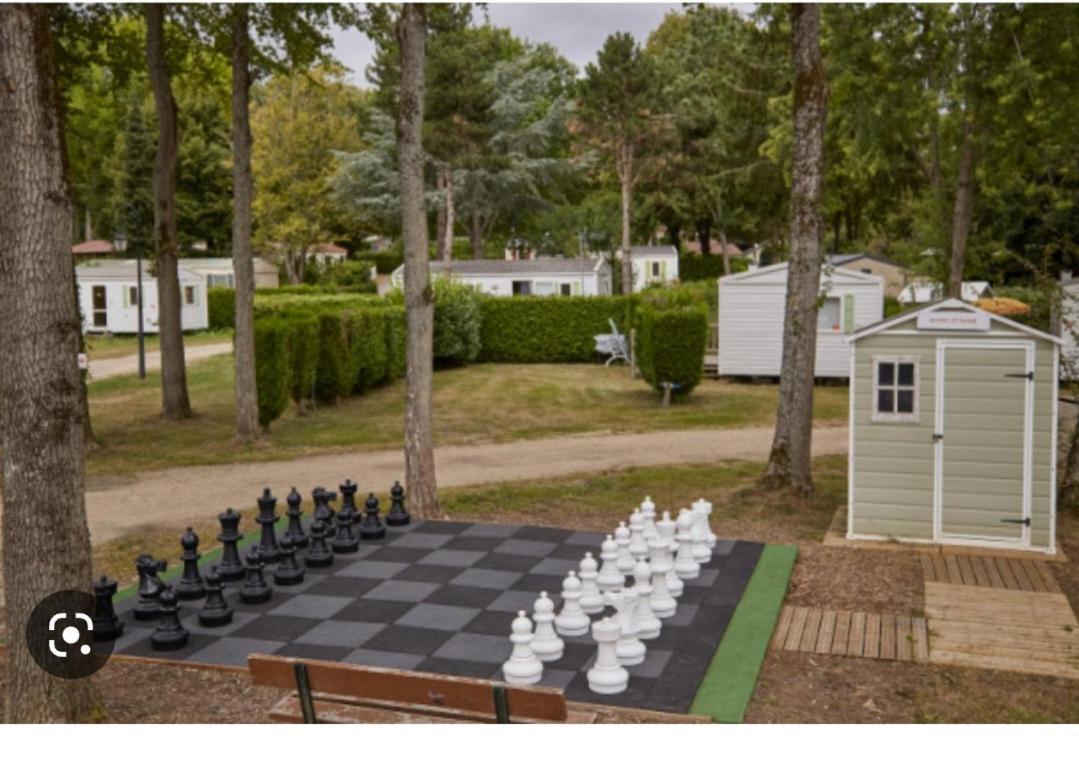 Location Mobil-Home Le Parc Des Roches Saint-Chéron Eksteriør billede